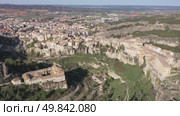 Drone photo of Spanish city Cuenca. World Heritage Site. Стоковое видео, видеограф Яков Филимонов / Фотобанк Лори