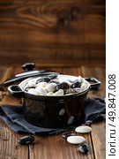 Raw beans. Стоковое фото, агентство Ingram Publishing / Фотобанк Лори