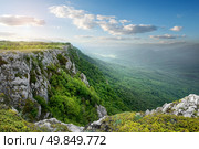 Beautiful mountain plateau in the morning sunlight. Стоковое фото, агентство Ingram Publishing / Фотобанк Лори