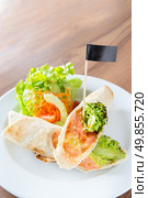 Smoke Salmon Wrap Maxican cuisine. Стоковое фото, агентство Ingram Publishing / Фотобанк Лори