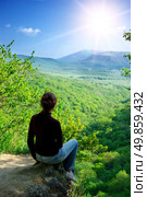 Thoughts. Girl on edge. Element of design. Стоковое фото, агентство Ingram Publishing / Фотобанк Лори