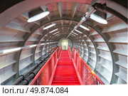 perspective of Red stairway, concept of successful career elevation. Стоковое фото, агентство Ingram Publishing / Фотобанк Лори