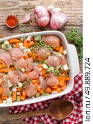 chicken with vegetables. Стоковое фото, агентство Ingram Publishing / Фотобанк Лори