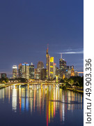 Germany Frankfurt am Main skyline sunset night. Стоковое фото, агентство Ingram Publishing / Фотобанк Лори