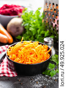 Fresh grated carrot. Стоковое фото, агентство Ingram Publishing / Фотобанк Лори