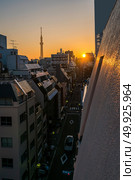 Tokyo Skytree with skyline building sunrise Ueno Japan. Стоковое фото, агентство Ingram Publishing / Фотобанк Лори