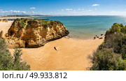 Beach Batata in Lagos. Beach Batata in Lagos in the Algarve , Portugal. Стоковое фото, агентство Ingram Publishing / Фотобанк Лори