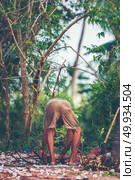 Middle-aged man with old and lacking pants. Стоковое фото, агентство Ingram Publishing / Фотобанк Лори
