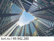 Central Business District in Singapore. Banking in Singapore is a service industry that has grown significantly in recent years. Singapore is home to over 200 banks. Стоковое фото, агентство Ingram Publishing / Фотобанк Лори