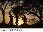 Nakhonnayok, THAILAND-November 1 : unidentified runner are participates in Nakhonnayok 2015 Marathon relay run fun forward on November 1, 2015 in Nakhonnayok, Thailand. Редакционное фото, агентство Ingram Publishing / Фотобанк Лори
