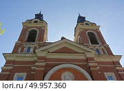 Александровский костёл, Храм Пресвятого Сердца Иисуса - бывший католический храм, ныне органный зал. Россия, город Киров, улица Дерендяева, 46. Редакционное фото, фотограф Алексей Иванов / Фотобанк Лори