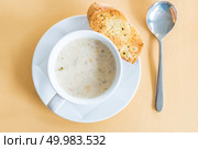 Corn Soup with garlic bread. Стоковое фото, агентство Ingram Publishing / Фотобанк Лори