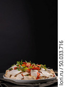Pavlova cake with fresh blueberries, strawberries and kiwi. Стоковое фото, агентство Ingram Publishing / Фотобанк Лори