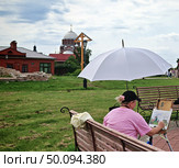 Остров-град Свияжск - художники, рисующие с натуры. Редакционное фото, фотограф Максим Гулячик / Фотобанк Лори