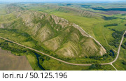 Highway bypassing the mountain range. Стоковое фото, фотограф Саблин Станислав / Фотобанк Лори