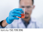 biofuel oil research in laboratory, biofuel energy power concept. Стоковое фото, агентство Ingram Publishing / Фотобанк Лори