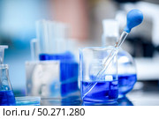 alcohol hand gel for anti-covid-19, Research for the production of antiseptics in chemical laboratories. Стоковое фото, агентство Ingram Publishing / Фотобанк Лори