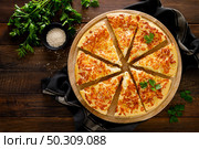 Georgian khachapuri mingrelian with sulguni cheese. Стоковое фото, агентство Ingram Publishing / Фотобанк Лори