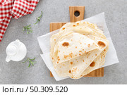 Indian flatbread chapati, thin lavash, pita. Стоковое фото, агентство Ingram Publishing / Фотобанк Лори