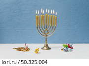 jewish candlestick holder burning. Стоковое фото, агентство Ingram Publishing / Фотобанк Лори