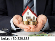 house bills elements arrangement. High resolution photo. house bills elements arrangement. High quality photo. Стоковое фото, агентство Ingram Publishing / Фотобанк Лори