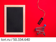 frame shopping trolley label with sale title. Стоковое фото, агентство Ingram Publishing / Фотобанк Лори