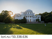 Санкт-Петербург. Елагиноостровский дворец-музей (2022 год). Редакционное фото, фотограф Олеся Здоровец / Фотобанк Лори