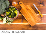 OLYMPUS DIGITAL CAMERA. healthy food composition with kitchen tools. Стоковое фото, агентство Ingram Publishing / Фотобанк Лори