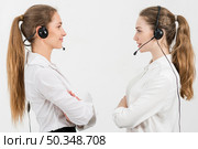 portrait call center women. Стоковое фото, агентство Ingram Publishing / Фотобанк Лори
