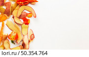 leftover food waste peeled fruit copy space. Стоковое фото, агентство Ingram Publishing / Фотобанк Лори