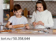 kids kitchen. Стоковое фото, агентство Ingram Publishing / Фотобанк Лори