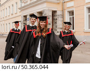 students graduation. Стоковое фото, агентство Ingram Publishing / Фотобанк Лори
