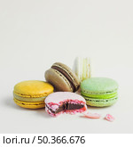pastel color stacked macaron. Стоковое фото, агентство Ingram Publishing / Фотобанк Лори