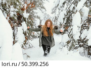 portrait young woman winter day 17. Стоковое фото, агентство Ingram Publishing / Фотобанк Лори