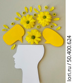 top view composition optimism concept with flowers 3. Стоковое фото, агентство Ingram Publishing / Фотобанк Лори