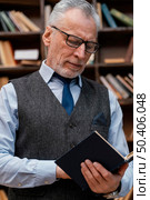 elegant old man portrait 3. Редакционное фото, агентство Ingram Publishing / Фотобанк Лори