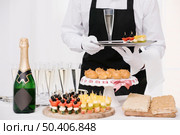mixture snacks drinks table. Стоковое фото, агентство Ingram Publishing / Фотобанк Лори