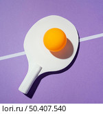 top view yellow ball ping pong paddle. Стоковое фото, агентство Ingram Publishing / Фотобанк Лори
