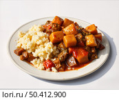 Блюдо азиатской кухни из риса, кусочков мяса и овощей в соусе. / An Asian dish of rice, meat pieces and vegetables in sauce. Стоковое AI-изображение, AI-художник Валерий Лукин / Фотобанк Лори