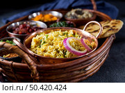 delicious pakistan meal basket. Стоковое фото, агентство Ingram Publishing / Фотобанк Лори