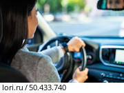 businesswoman driving car. Стоковое фото, агентство Ingram Publishing / Фотобанк Лори