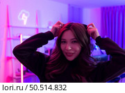 Professional gamer is a gamer for prize money or to overcome obstacles Usually, gamers study games deeply in order to master them and often play them competitively. Стоковое фото, агентство Ingram Publishing / Фотобанк Лори