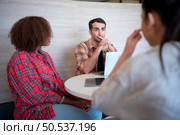 Diligent students are devoted to extra learning from expert teachers. frequently succeeds as intended. Стоковое фото, агентство Ingram Publishing / Фотобанк Лори