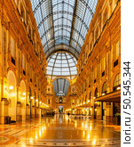 Glass dome in the Victor Emmanuel II Gallery in Milan. Gallery Victor Emmanuel. Стоковое фото, агентство Ingram Publishing / Фотобанк Лори
