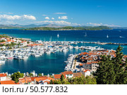 Beautiful Croatia coastline, harbour with lots of yachts. Стоковое фото, агентство Ingram Publishing / Фотобанк Лори