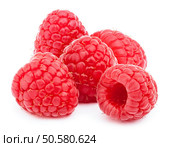 Five ripe raspberries isolated on white background with clipping path. Стоковое фото, агентство Ingram Publishing / Фотобанк Лори