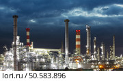 Oil Industry - refinery factory. Стоковое фото, агентство Ingram Publishing / Фотобанк Лори