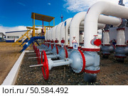 Gas pumping station of Purpe, Yamal, Russia. Стоковое фото, агентство Ingram Publishing / Фотобанк Лори