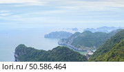 Panorama of Halong Bay from Cat Ba island viewpoint, Vietnam. seascape of Halong Bay, Vietnam. Стоковое фото, агентство Ingram Publishing / Фотобанк Лори