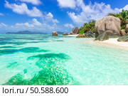 Anse Source d’Argent - Beach on island La Digue in Seychelles. Стоковое фото, агентство Ingram Publishing / Фотобанк Лори